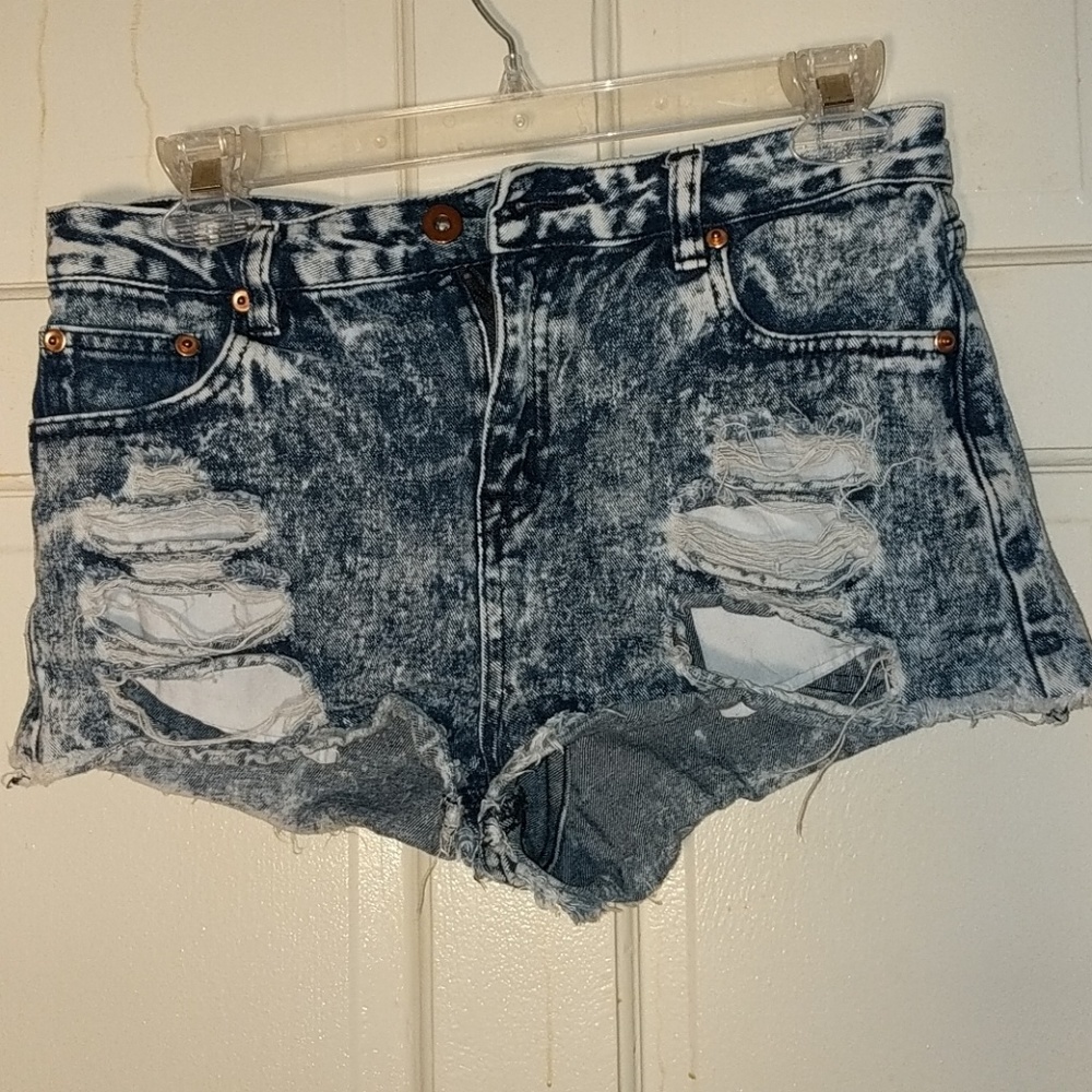 Distress High waist shorts